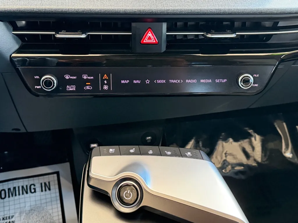 Kia EV6 photo 17