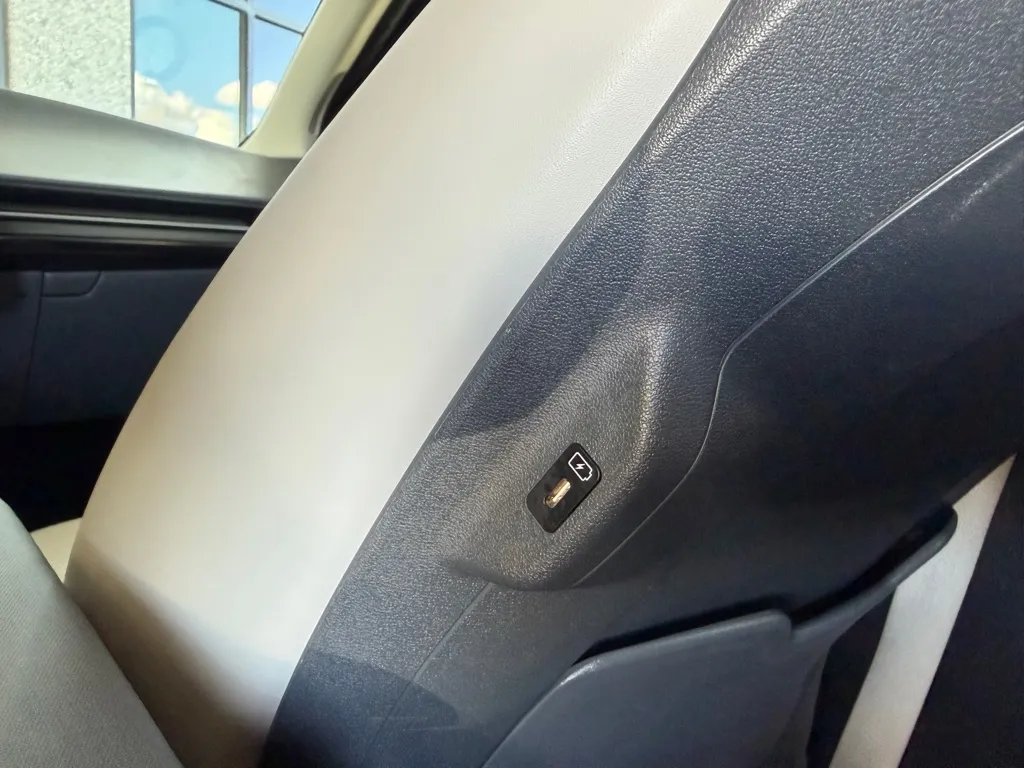 Kia EV6 photo 27