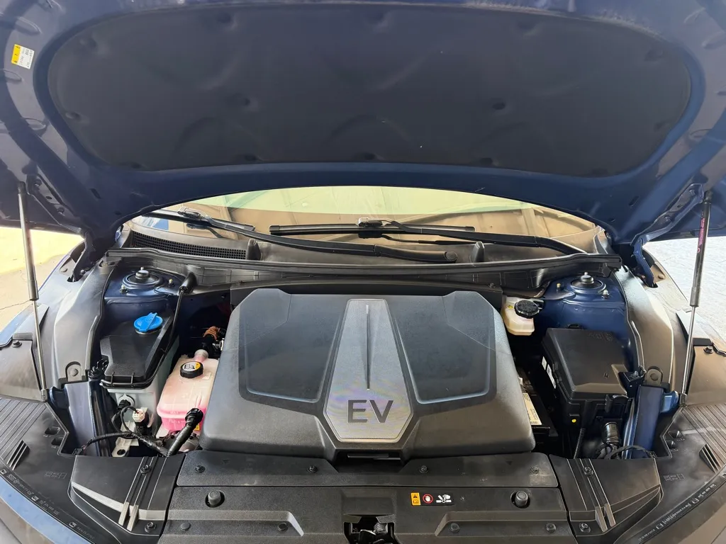 Kia EV6 photo 57