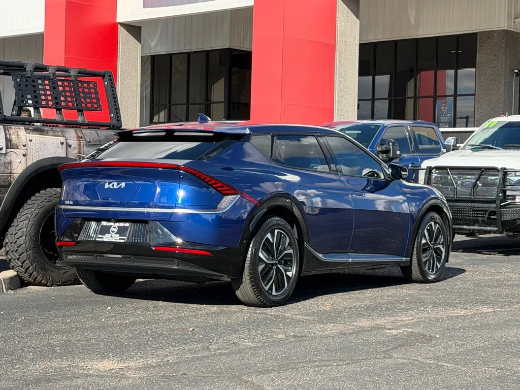 Kia EV6 photo 52