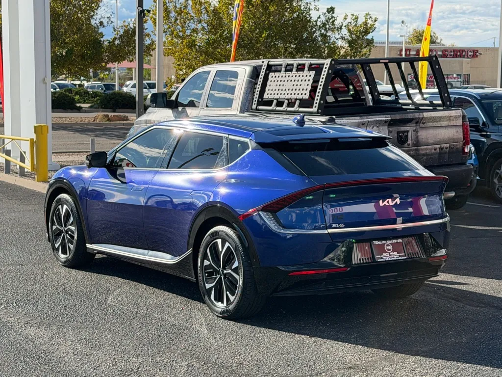 Kia EV6 photo 3