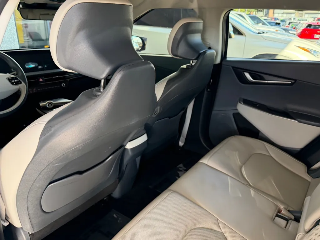 Kia EV6 photo 26