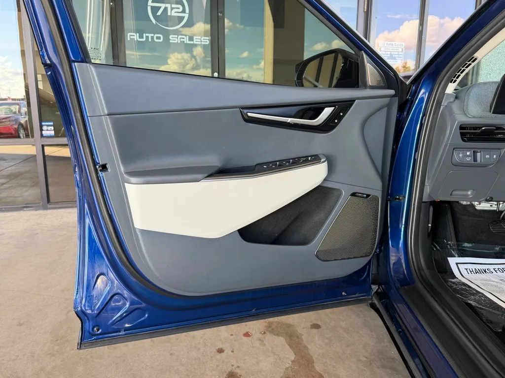 Kia EV6 photo 22