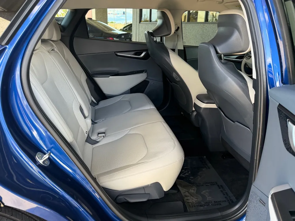 Kia EV6 photo 35