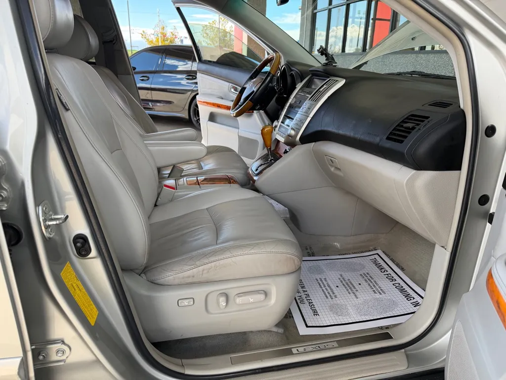 Lexus RX photo 31
