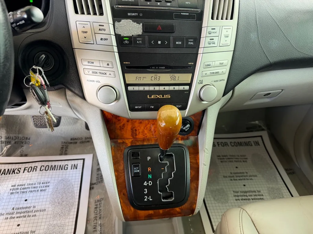 Lexus RX photo 13