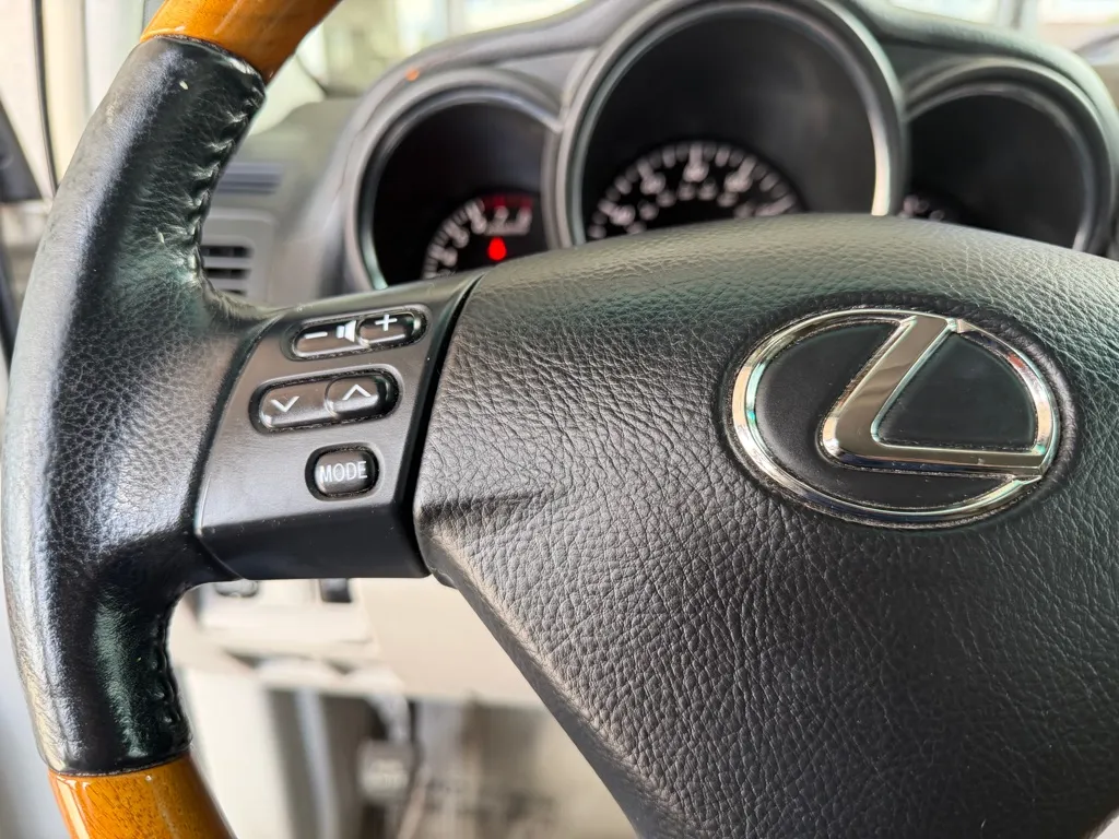 Lexus RX photo 9