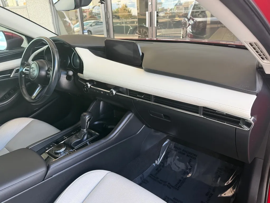 Mazda 3 photo 34