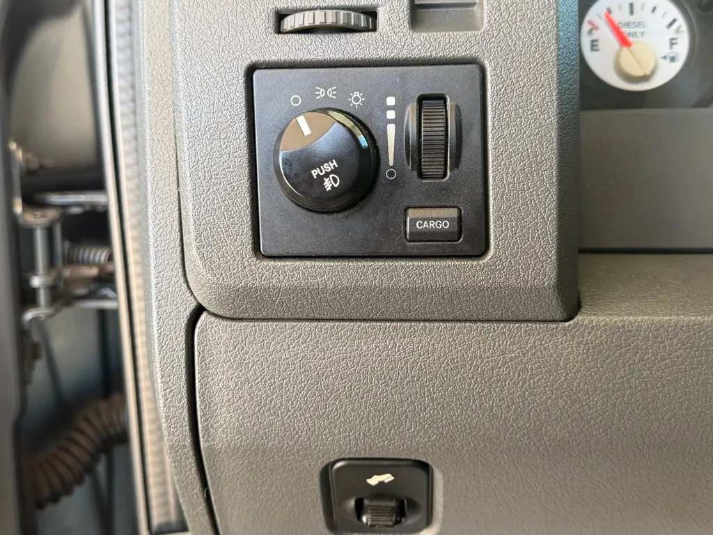 Dodge Ram photo 17