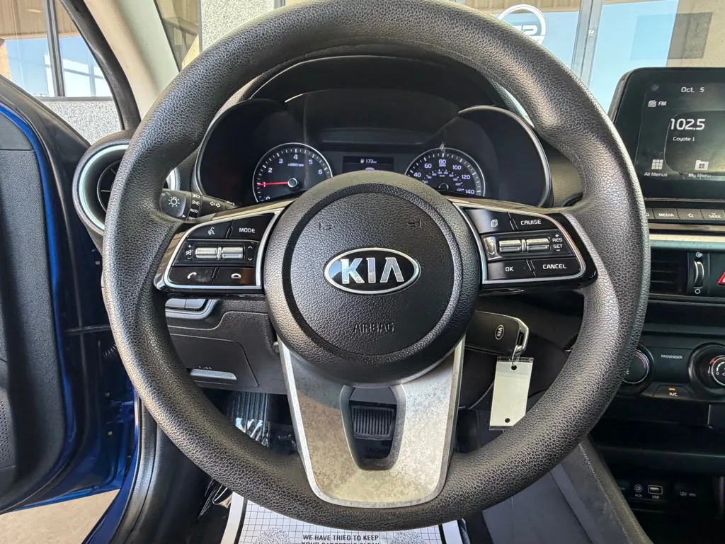 Kia Forte photo 8