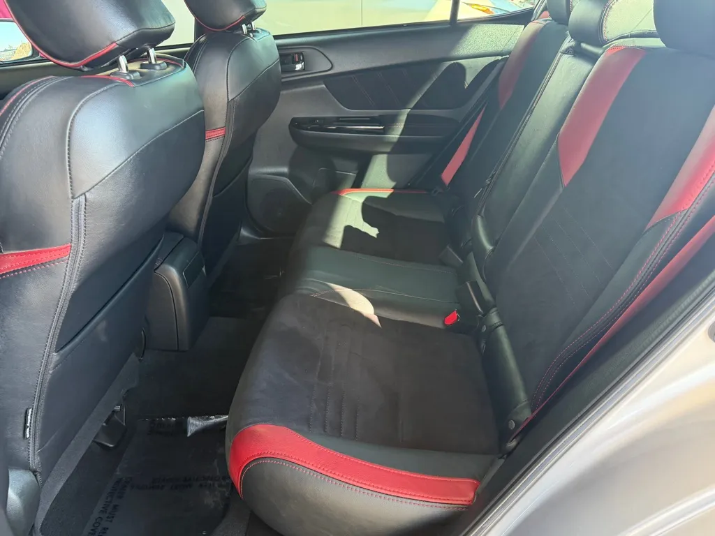 Subaru WRX photo 21