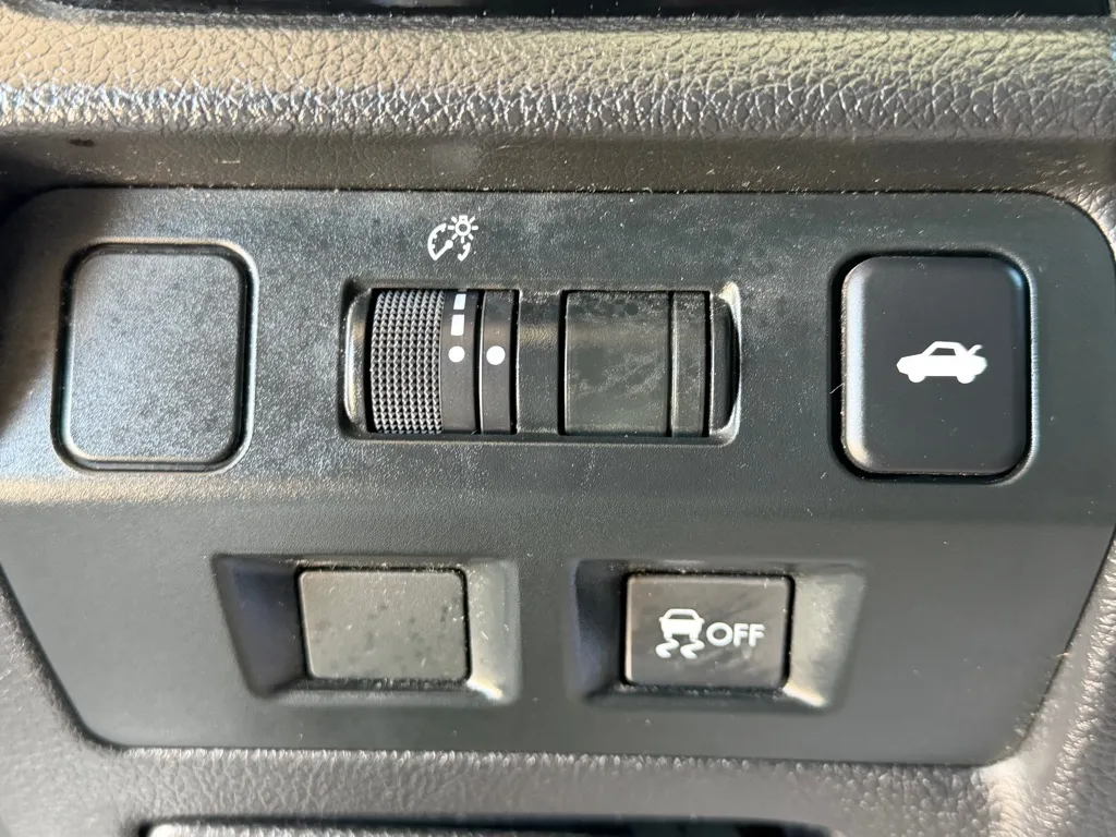 Subaru WRX photo 17
