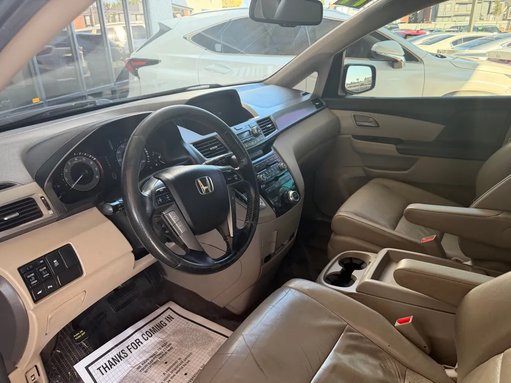 Honda Odyssey photo 7