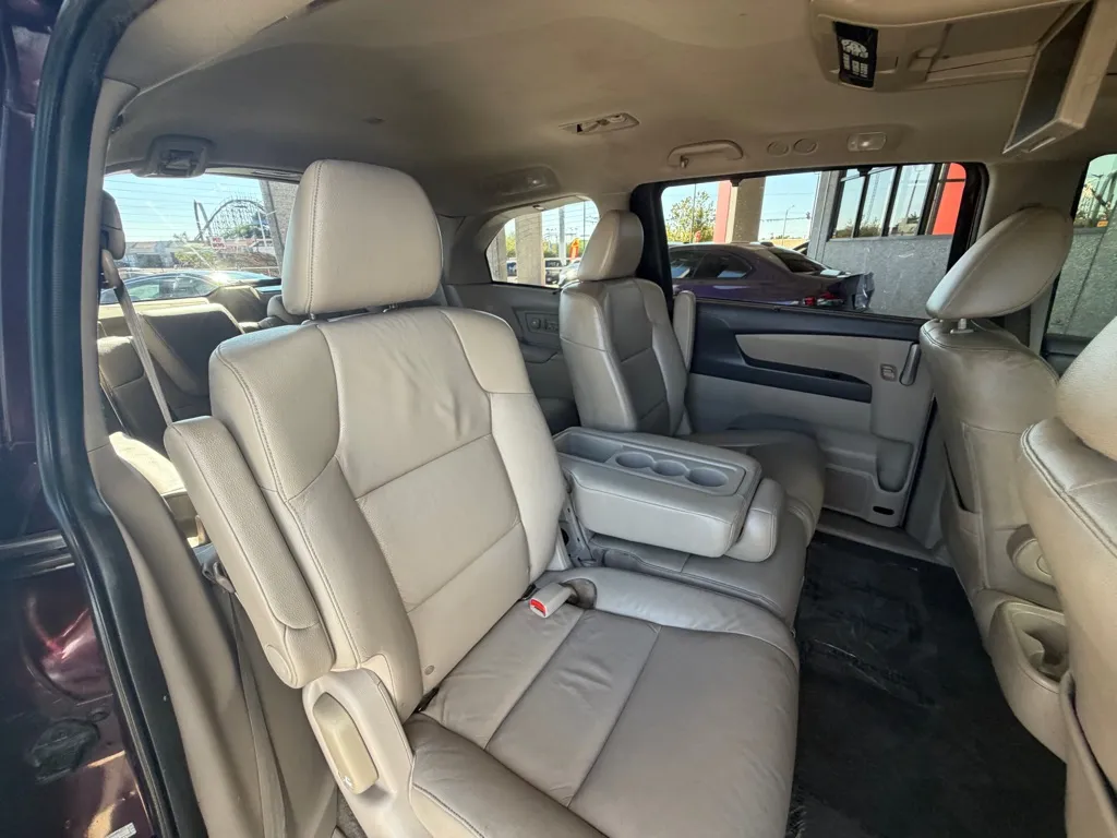 Honda Odyssey photo 29