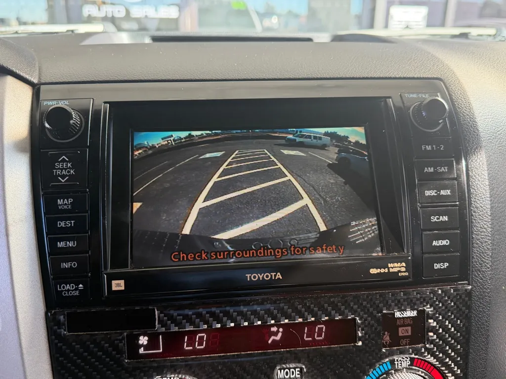 Toyota Tundra photo 14