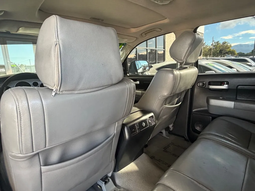 Toyota Tundra photo 20
