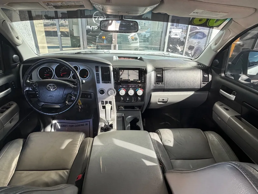 Toyota Tundra photo 22