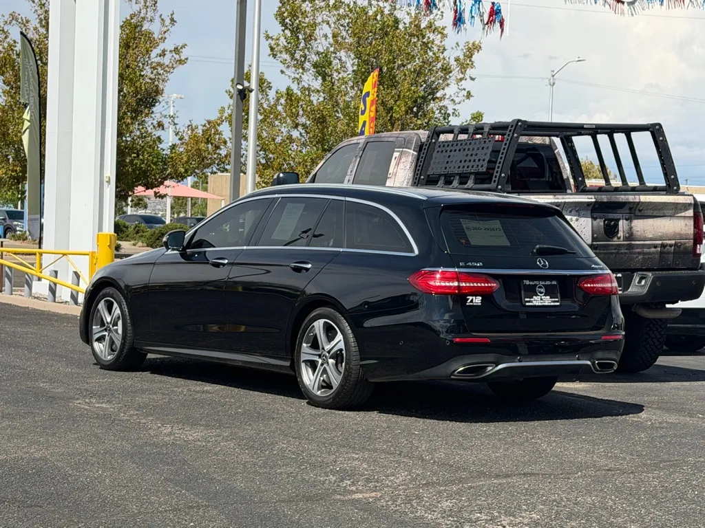 Mercedes-Benz E-Class photo 49