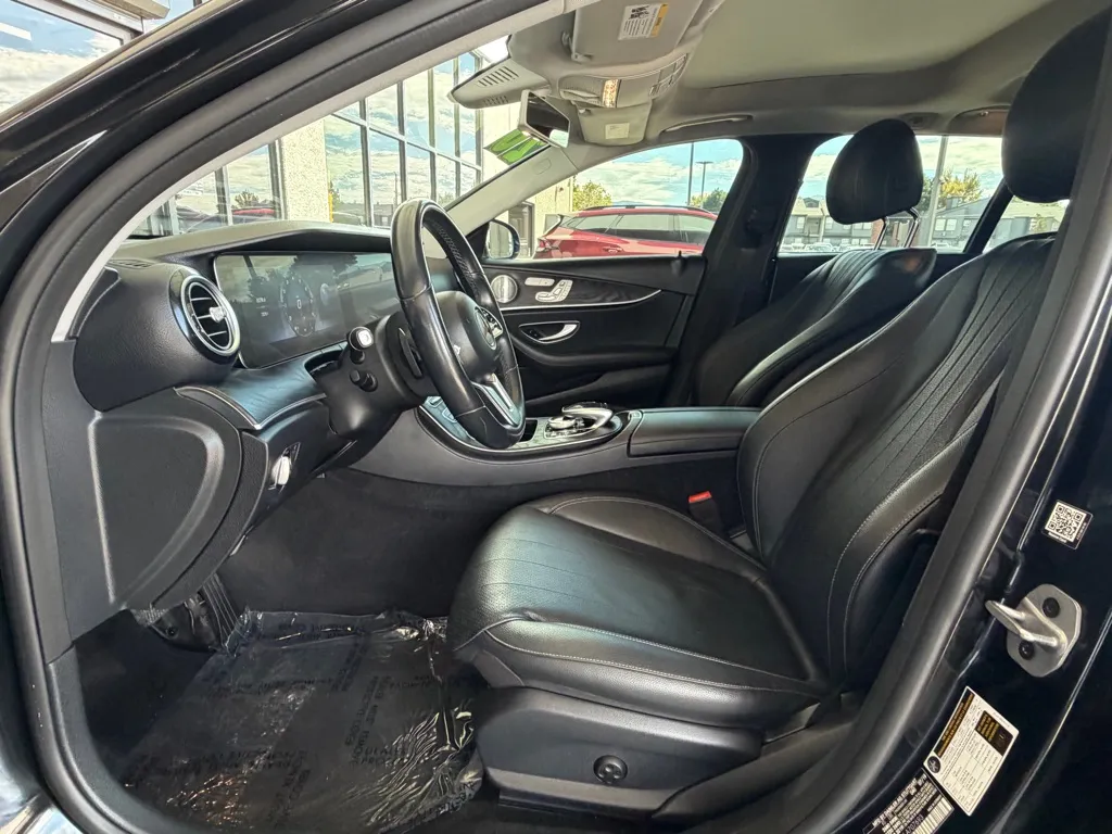 Mercedes-Benz E-Class photo 6