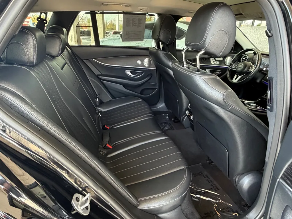 Mercedes-Benz E-Class photo 34