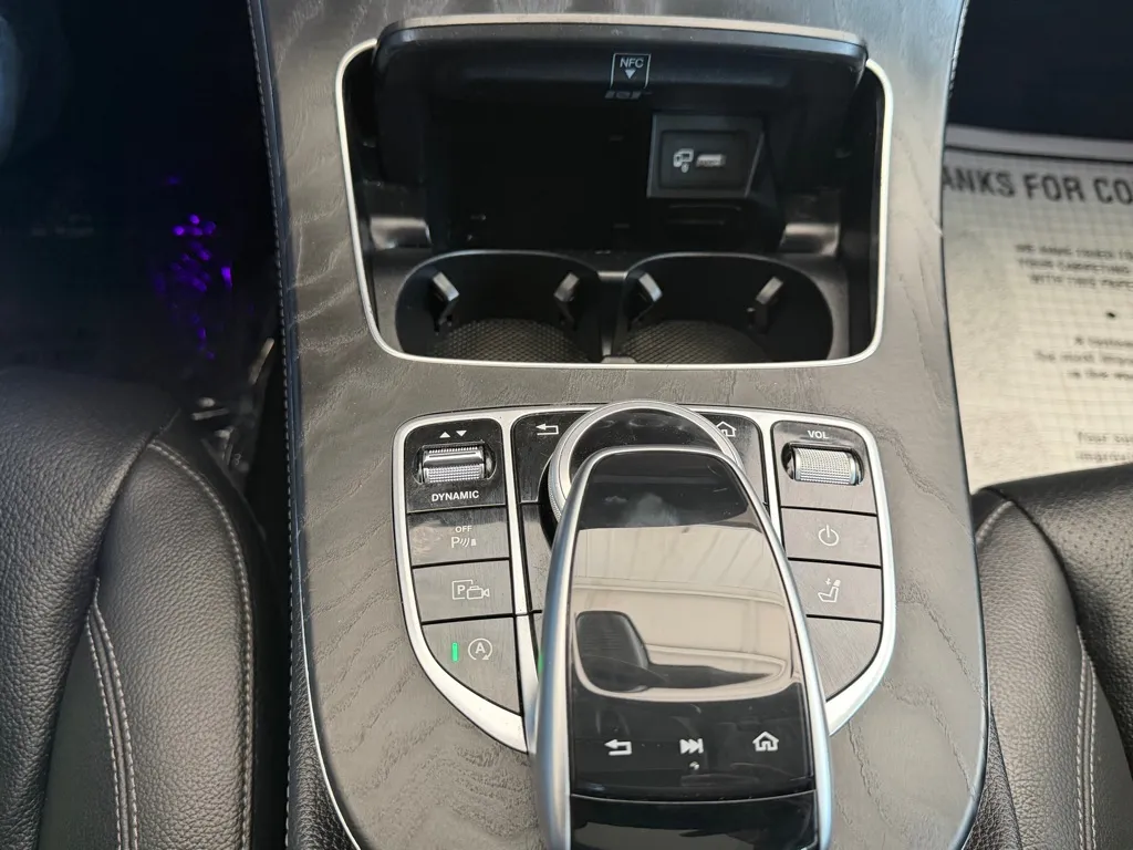 Mercedes-Benz E-Class photo 18