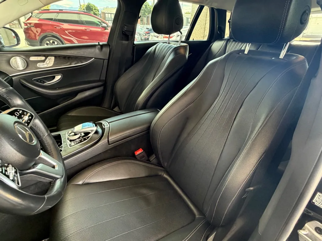 Mercedes-Benz E-Class photo 7