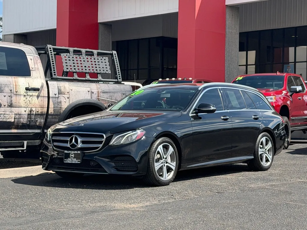 Mercedes-Benz E-Class photo 45