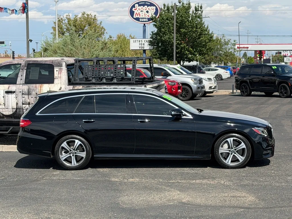 Mercedes-Benz E-Class photo 4