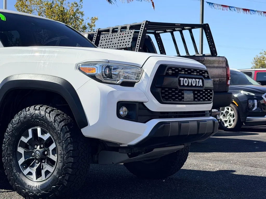 Toyota Tacoma photo 42