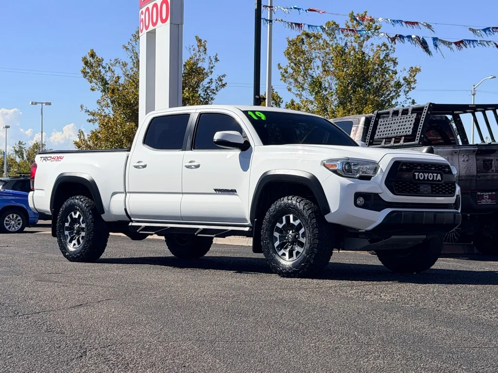 Toyota Tacoma photo 41