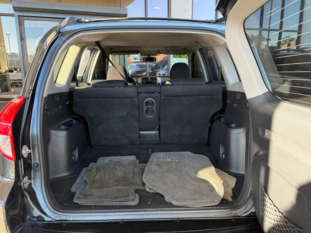 Toyota RAV4 photo 20