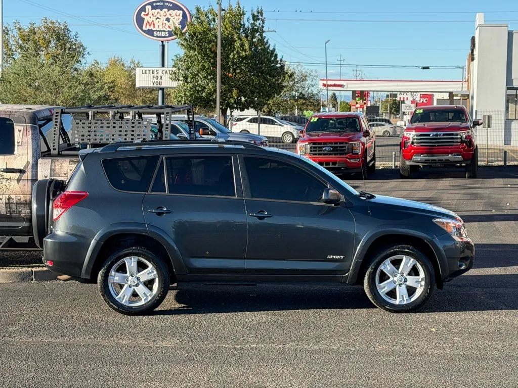 Toyota RAV4 photo 3