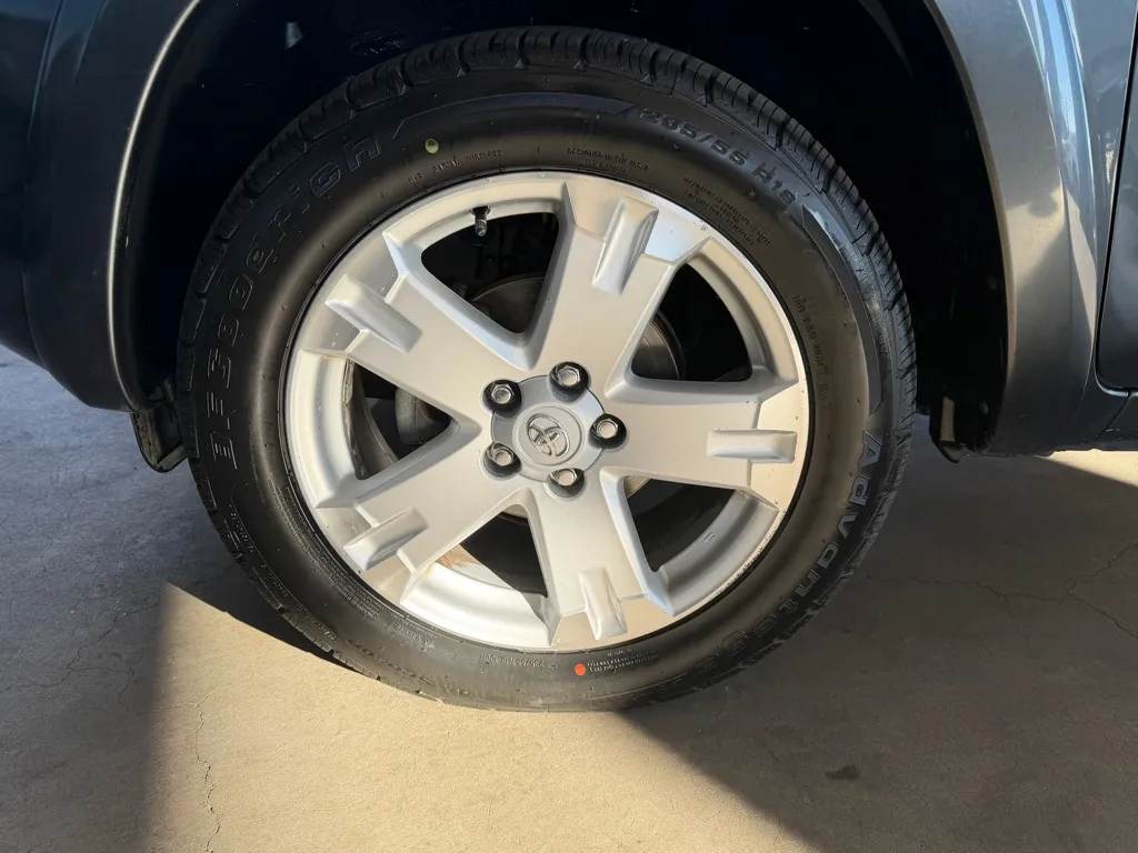 Toyota RAV4 photo 50