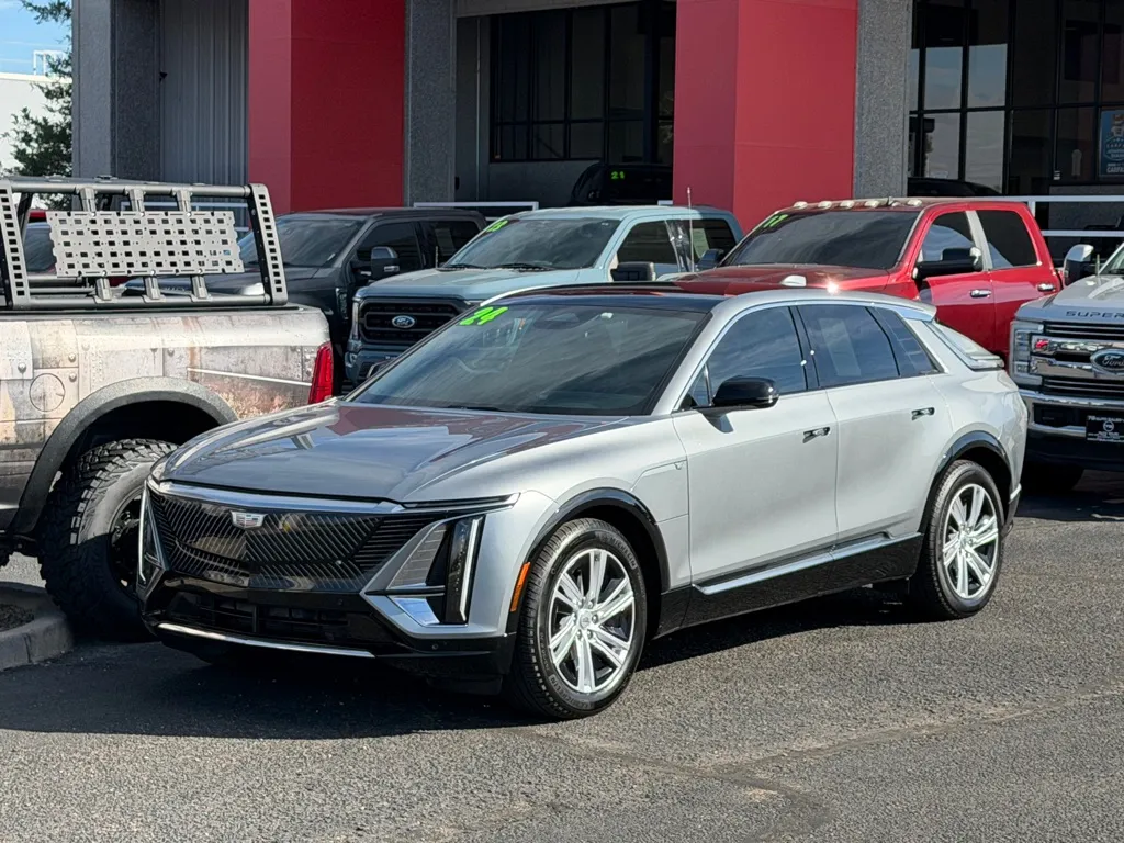 2024 Cadillac LYRIQ Tech