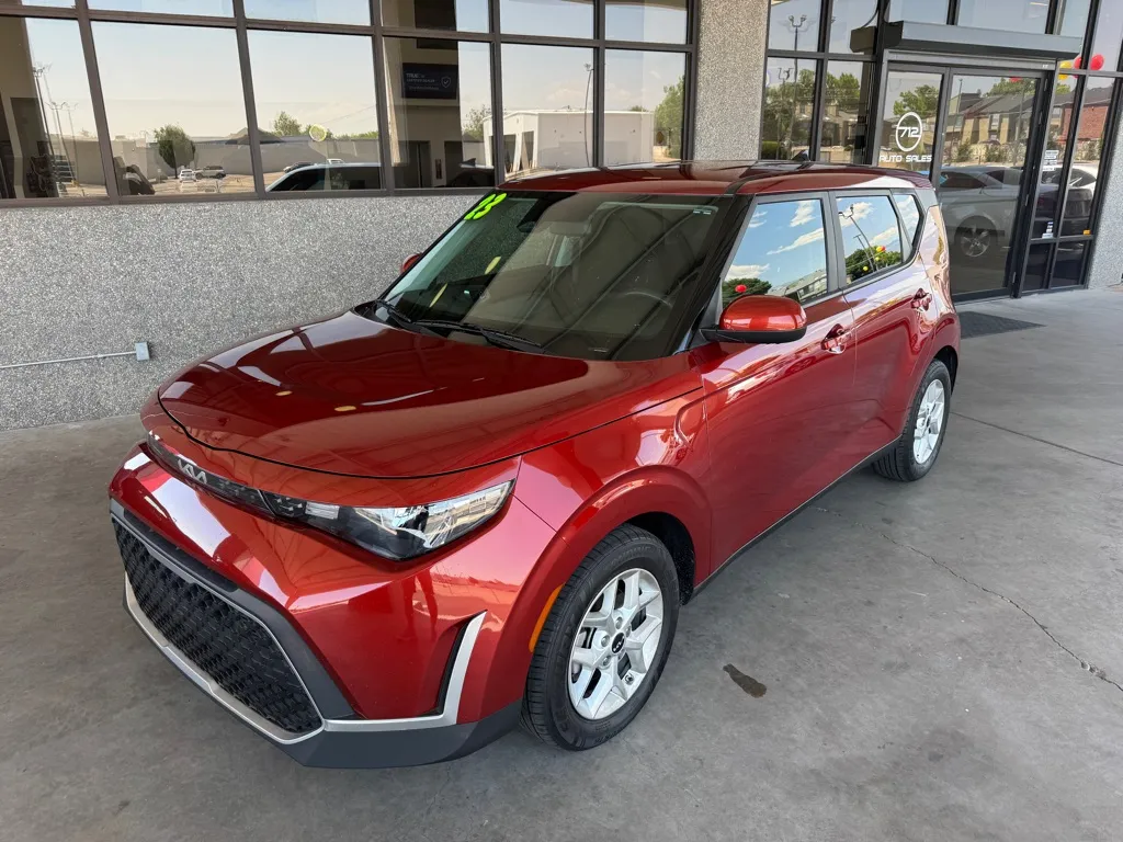 Red 2023 KIA SOUL LX for sale in Albuquerque, NM