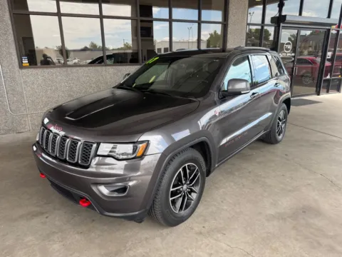 Gray 2017 JEEP GRAND CHEROKEE TRAILHAWK for sale in Albuquerque, NM