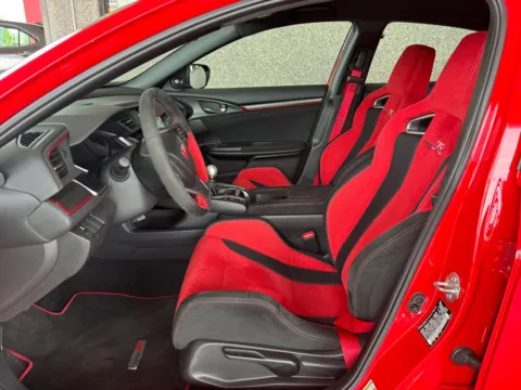 More photos of 2018 HONDA CIVIC TYPE-R TOURING at 712 Auto Sales, NM