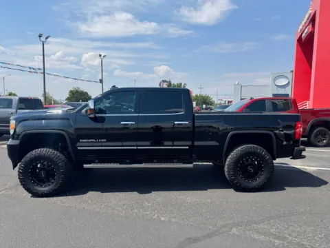 Photos of 2019 GMC SIERRA 2500 DENALI for sale in Albuquerque, NM at 712 Auto Sales