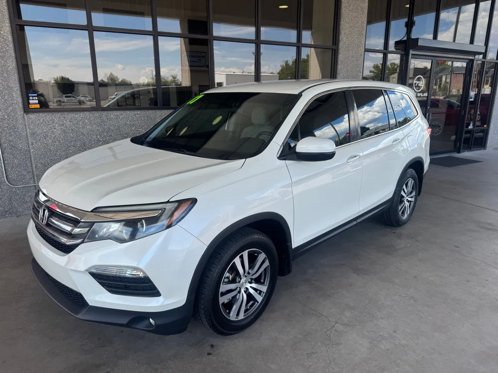 White 2017 HONDA PILOT EX for sale in Albuquerque, NM