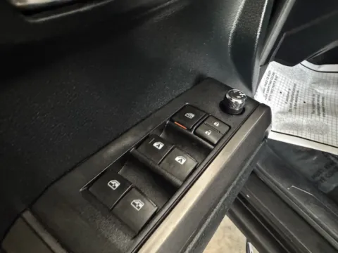 More photos of 2017 TOYOTA TACOMA DOUBLE CAB at 712 Auto Sales, NM