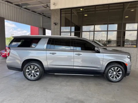 Another view of 2021 CHEVROLET SUBURBAN 1500 LT for sale in Albuquerque, NM at 712 Auto Sales