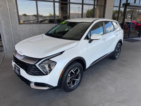 White 2024 KIA SPORTAGE LX for sale in Albuquerque, NM