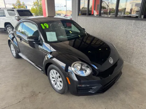 More photos of 2019 VOLKSWAGEN BEETLE S at 712 Auto Sales, NM