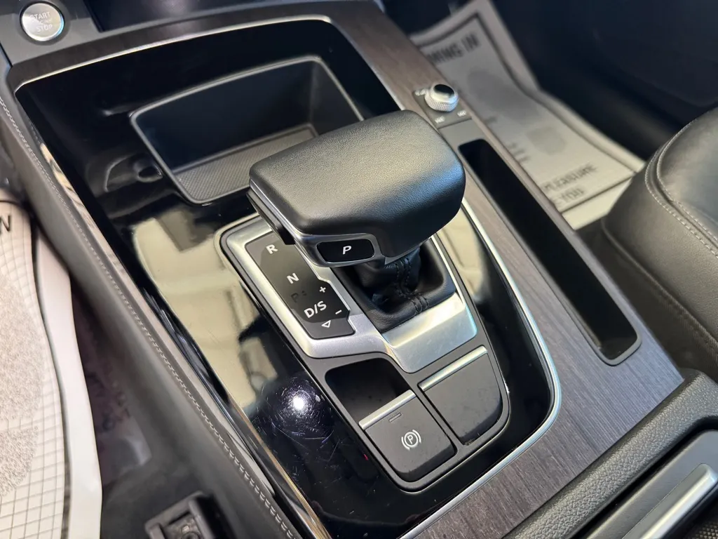2022 Audi Q5 Premium Plus - Photo 11