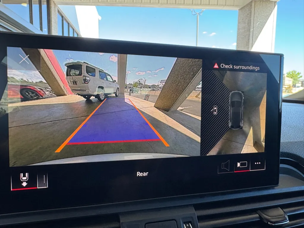 2022 Audi Q5 Premium Plus - Photo 14