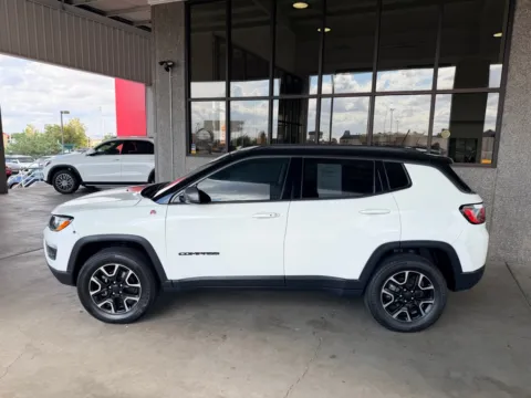 Photos of 2019 JEEP COMPASS TRAILHAWK for sale in Albuquerque, NM at 712 Auto Sales