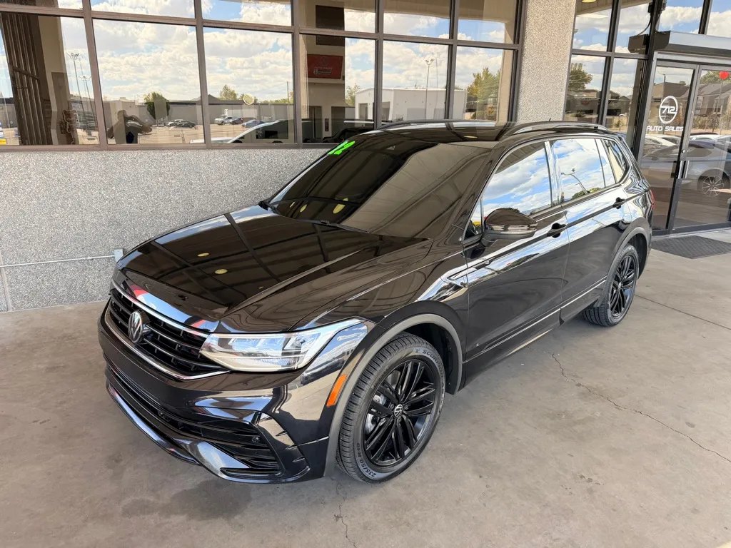 Black 2022 VOLKSWAGEN TIGUAN SE R-LINE BLACK for sale in Albuquerque, NM