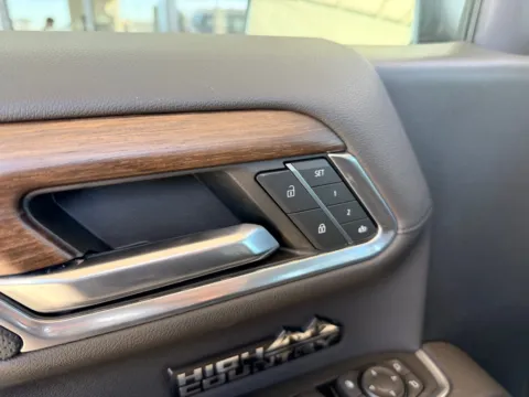 More photos of 2023 CHEVROLET SILVERADO 1500 HIGH COUNTRY at 712 Auto Sales, NM