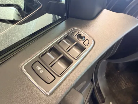 More photos of 2018 JAGUAR F-PACE PREMIUM at 712 Auto Sales, NM