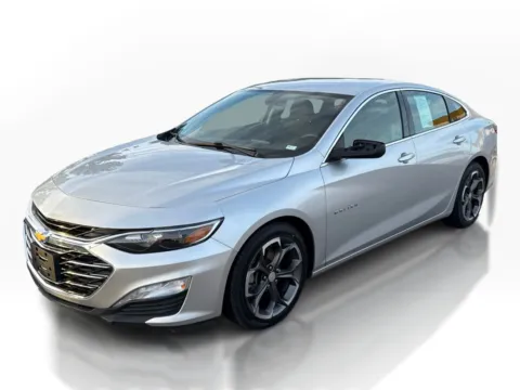 Silver 2021 Chevrolet Malibu 4dr Sdn LT for sale in Saint Charles, MO